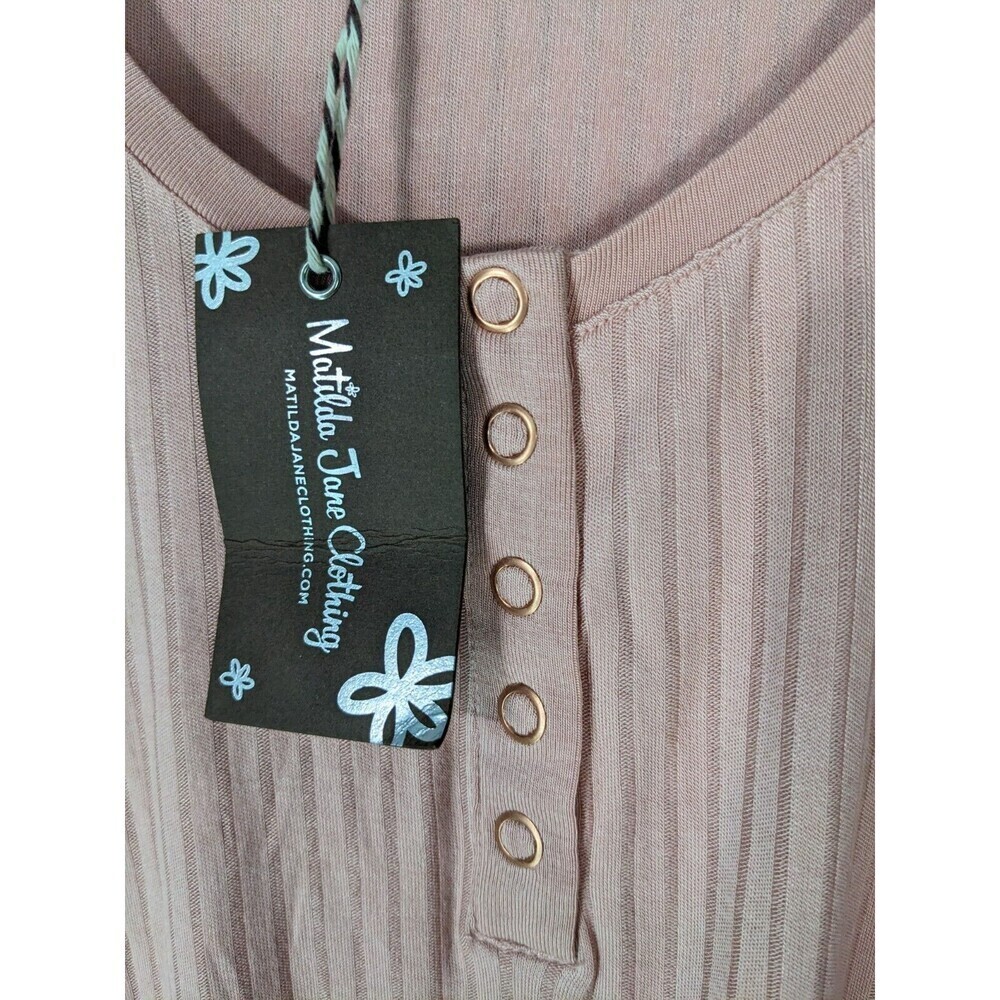 NWT Matilda Jane Ryanne Women's Henley‎ Tee Size M Flowy Silky soft Buttons N61 - Picture 4 of 7